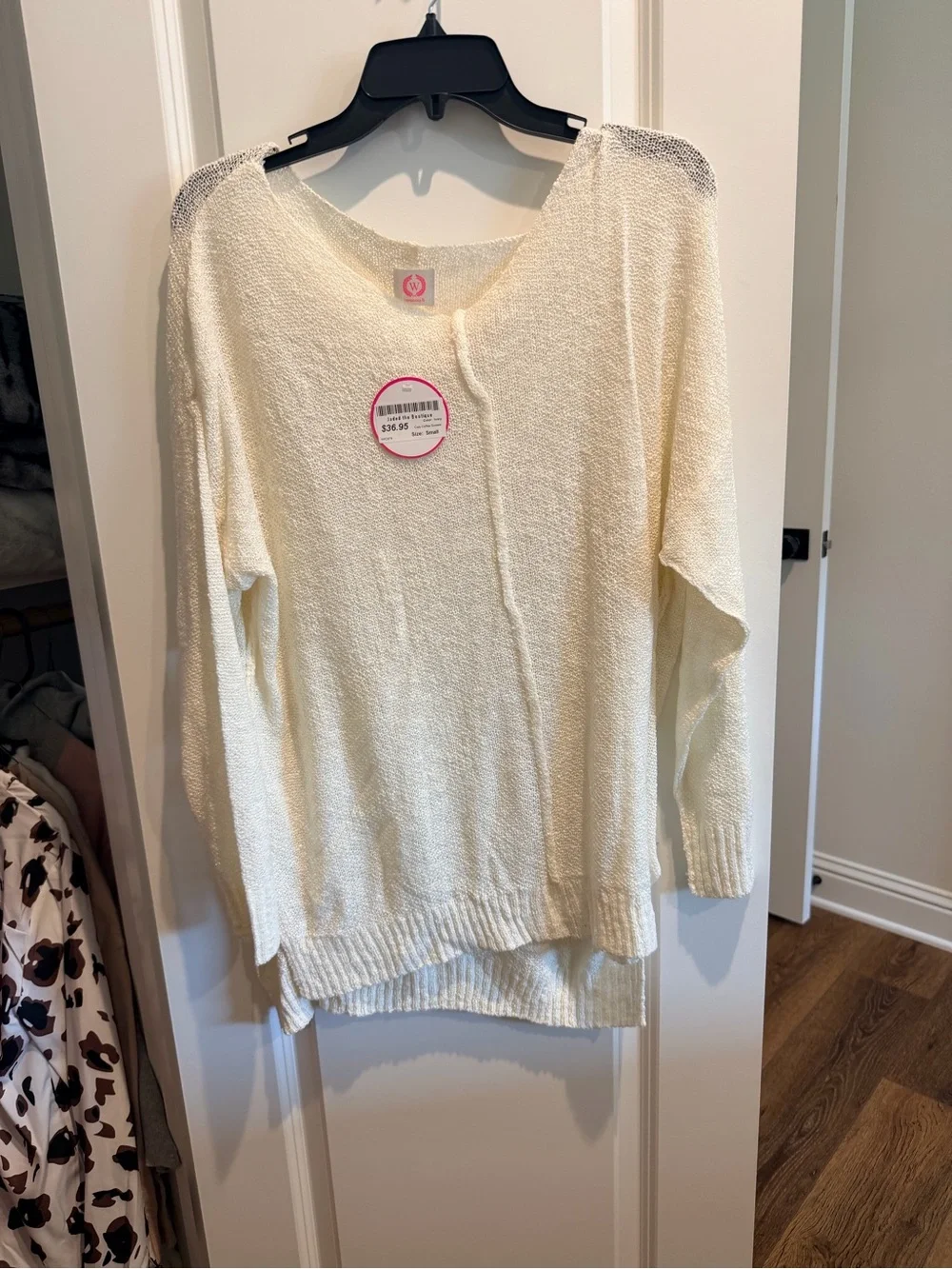 Light Cream Women's Lightweight Knit Sweater